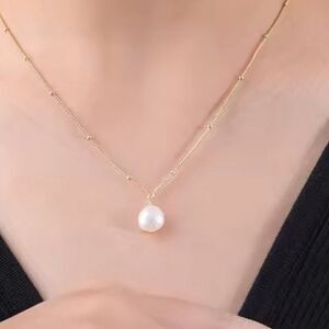 Fresh Water Baroque Pearl Pendant Necklace. 925 Sterling Silver. #1084
